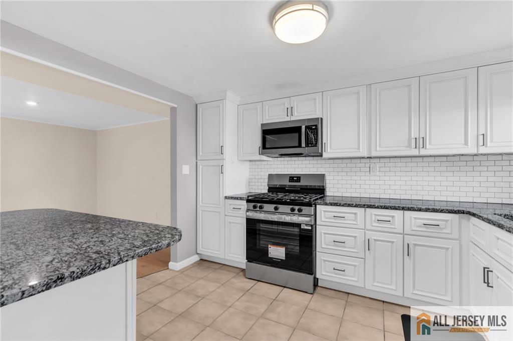 102 Avonridge Road Raritan NJ 08869