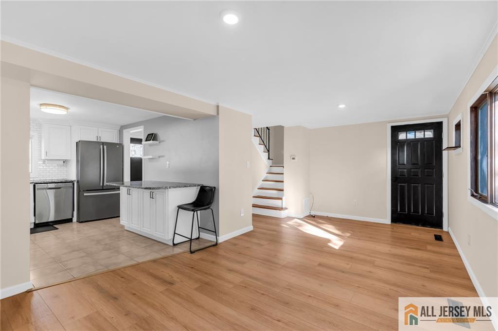 102 Avonridge Road Raritan NJ 08869