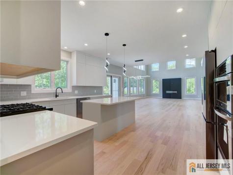 529 Wood Avenue Edison NJ 08820