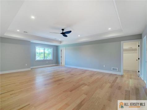529 Wood Avenue Edison NJ 08820