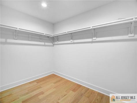 529 Wood Avenue Edison NJ 08820