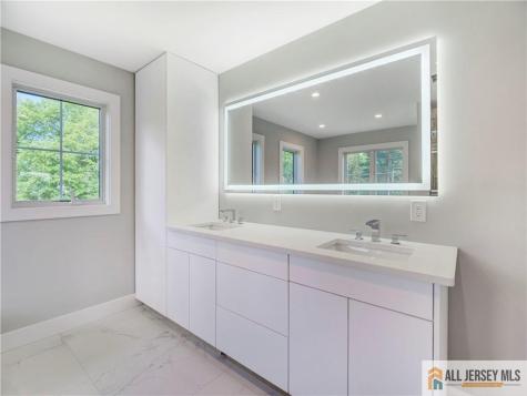 529 Wood Avenue Edison NJ 08820