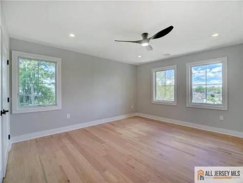 529 Wood Avenue Edison NJ 08820
