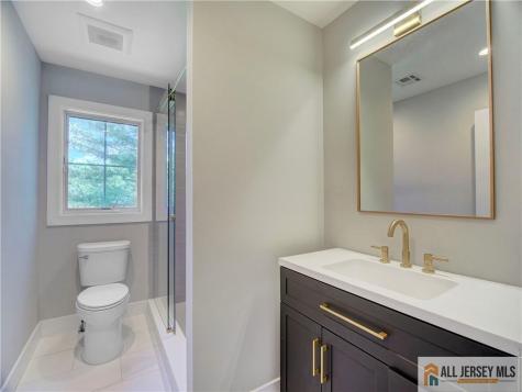 529 Wood Avenue Edison NJ 08820