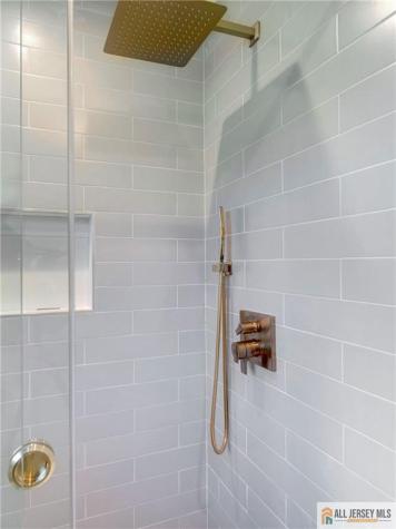 529 Wood Avenue Edison NJ 08820