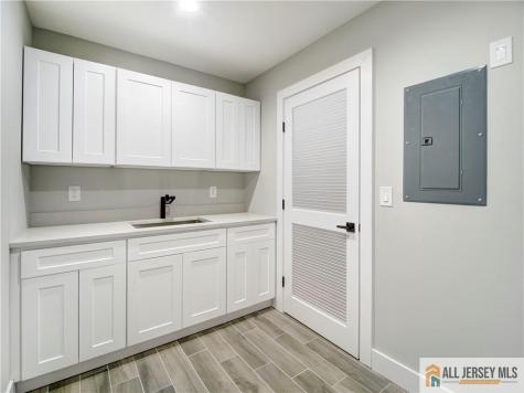 529 Wood Avenue Edison NJ 08820