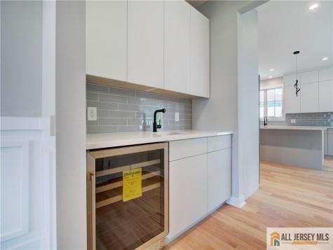 529 Wood Avenue Edison NJ 08820