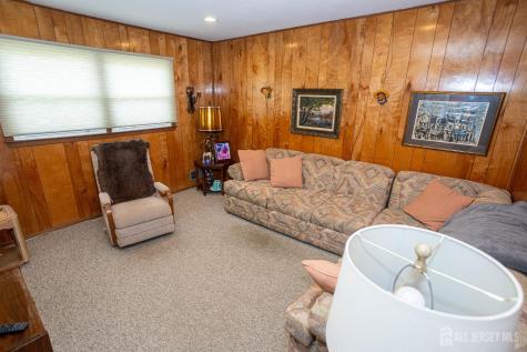 2 Wisz Place Sayreville NJ 08872