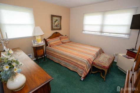 2 Wisz Place Sayreville NJ 08872