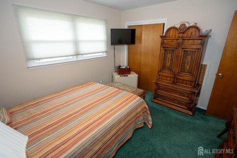 2 Wisz Place Sayreville NJ 08872