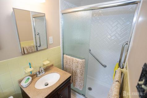 2 Wisz Place Sayreville NJ 08872