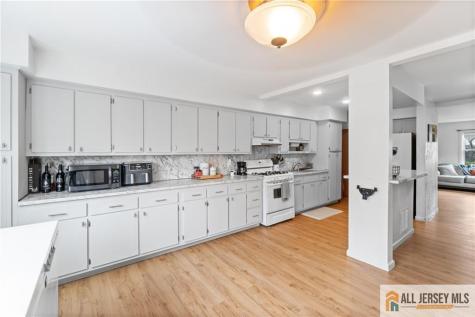 594 Ridgedale Avenue Woodbridge Proper NJ 07095