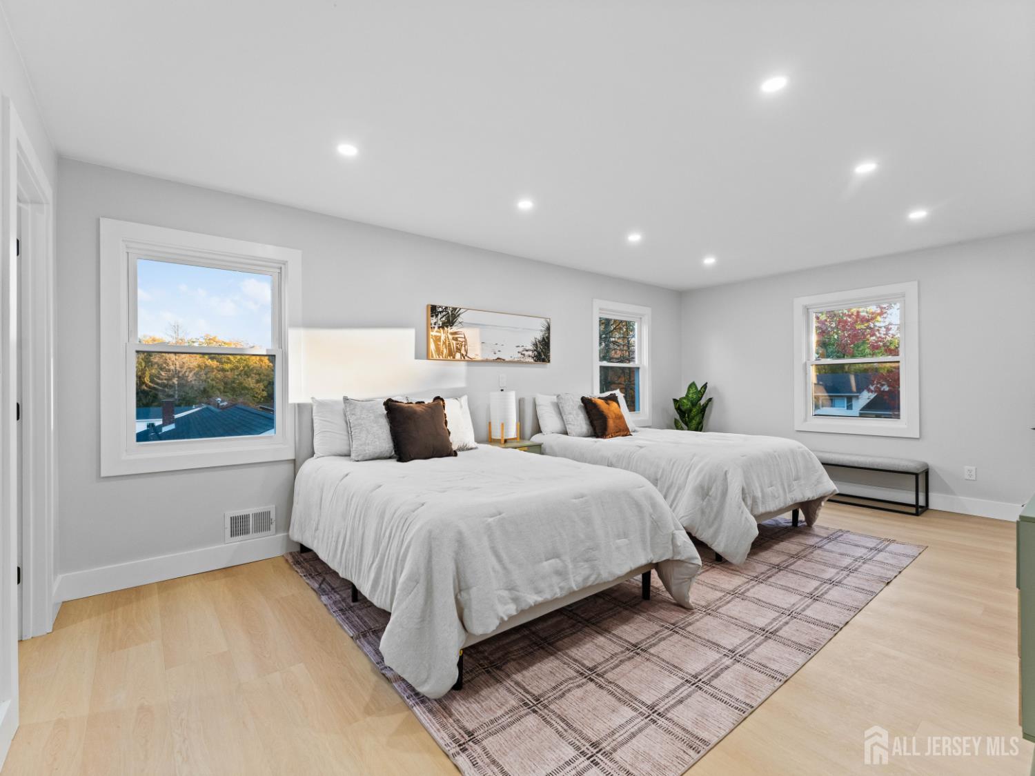 8 Atlanta Drive Jackson NJ 08527