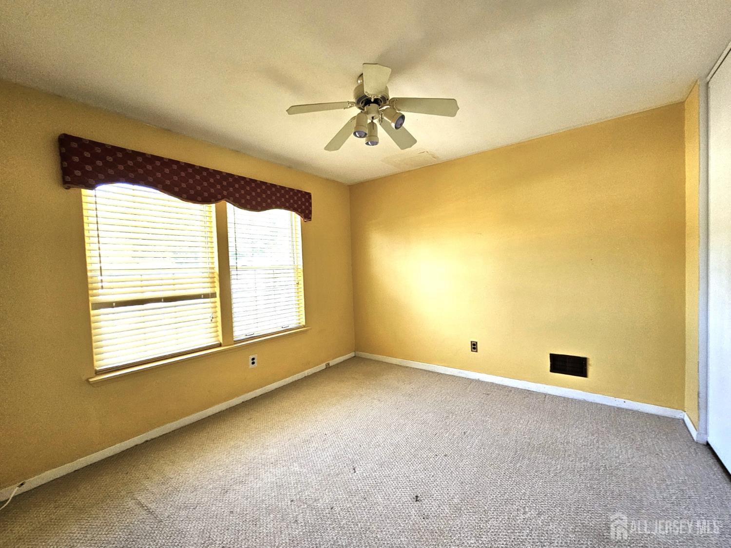9 Mockingbird Lane South Brunswick NJ 08810