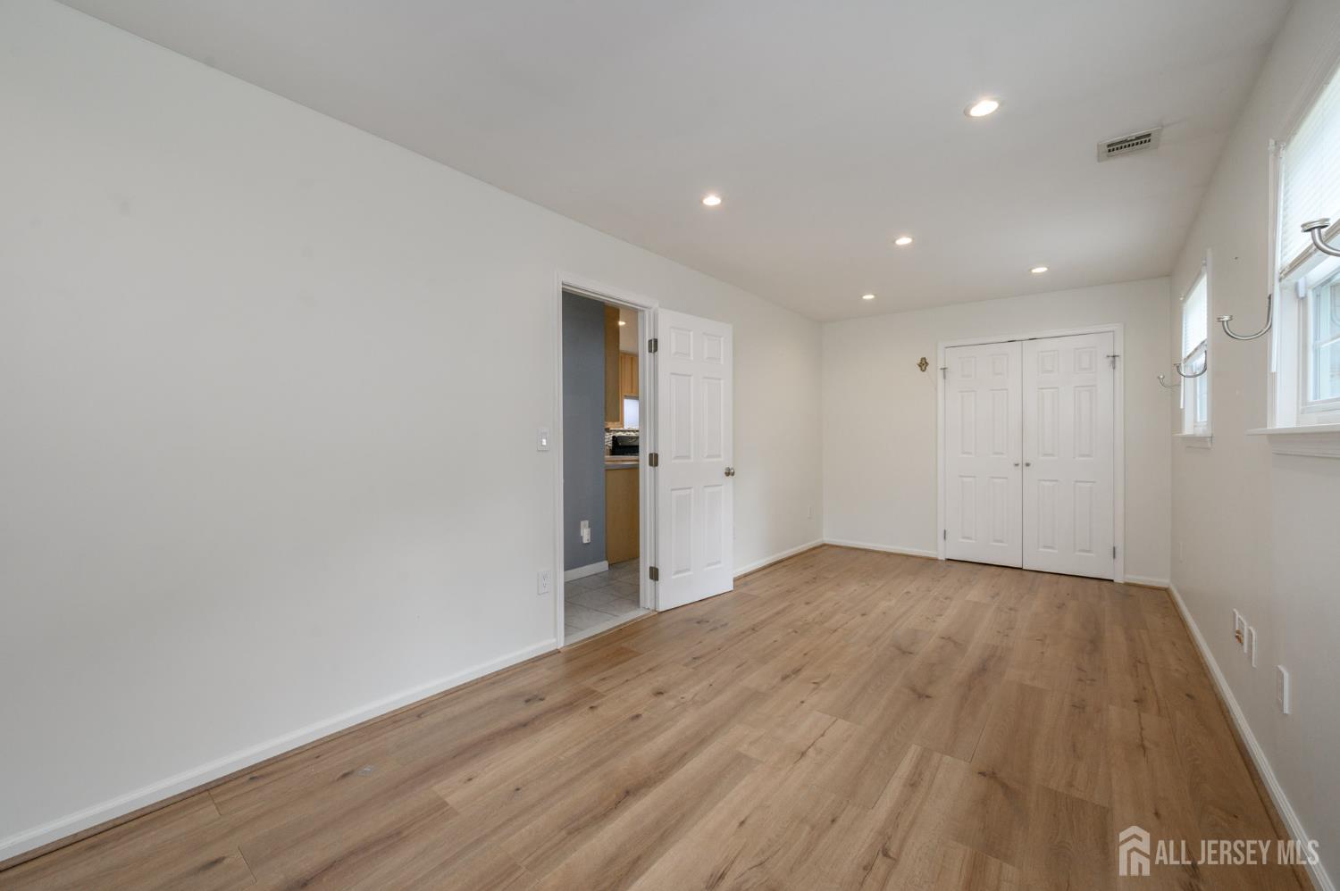 318 Hemlock Drive Lacey NJ 08734