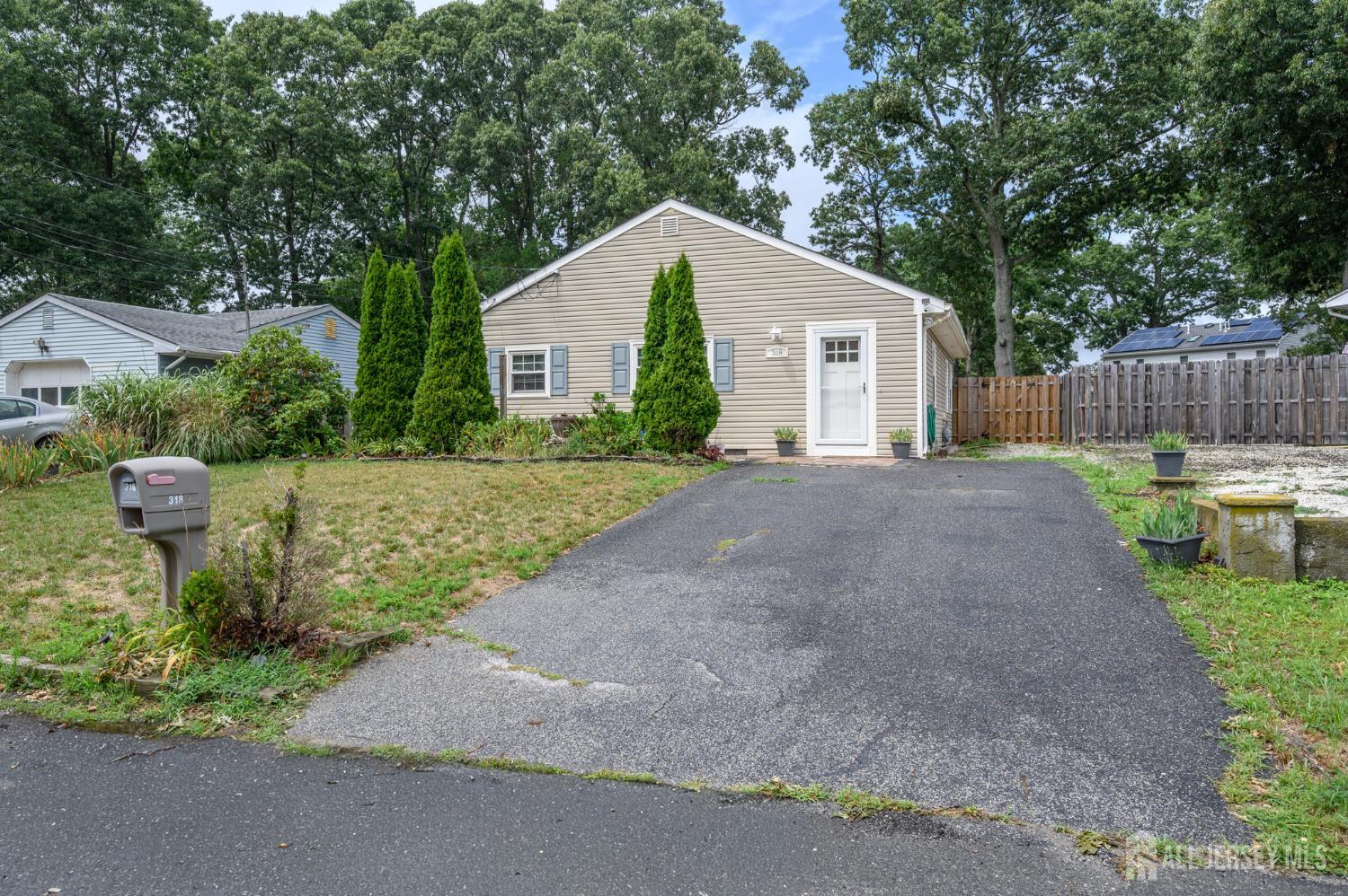 318 Hemlock Drive Lacey NJ 08734