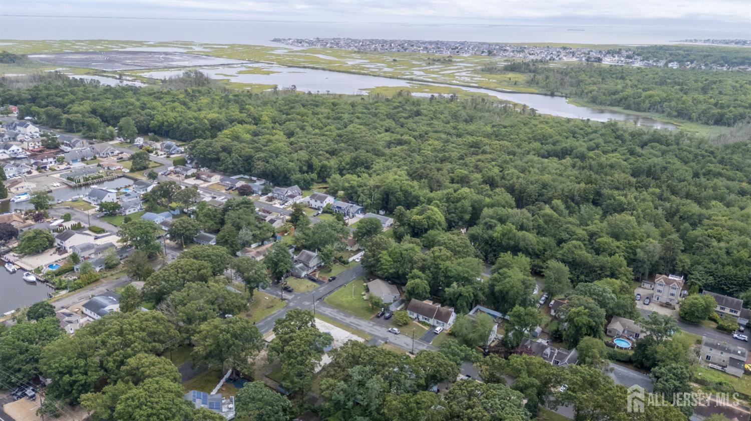 318 Hemlock Drive Lacey NJ 08734