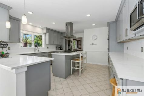 60 Evergreen Lane Watchung NJ 07069