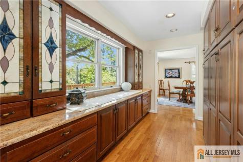 60 Evergreen Lane Watchung NJ 07069