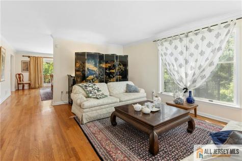 60 Evergreen Lane Watchung NJ 07069