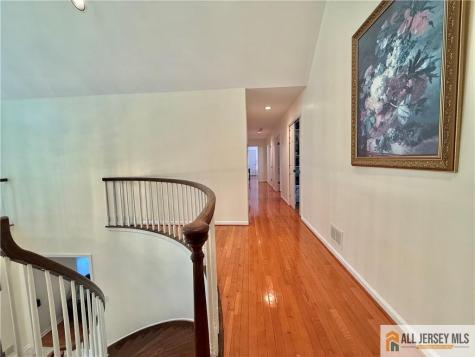 60 Evergreen Lane Watchung NJ 07069