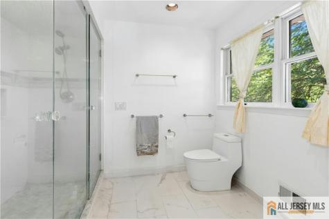 60 Evergreen Lane Watchung NJ 07069