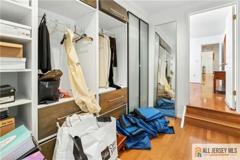 60 Evergreen Lane Watchung NJ 07069