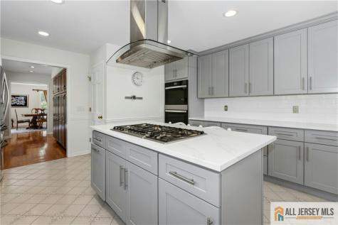 60 Evergreen Lane Watchung NJ 07069