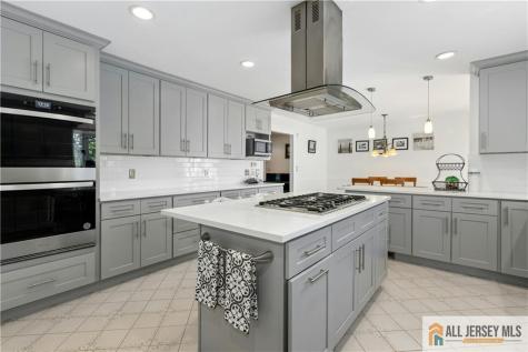 60 Evergreen Lane Watchung NJ 07069
