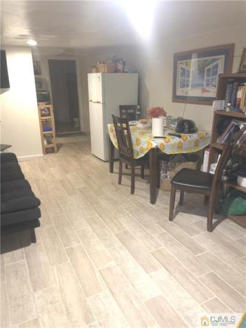 987 Floyd Terrace Union Twp NJ 07083