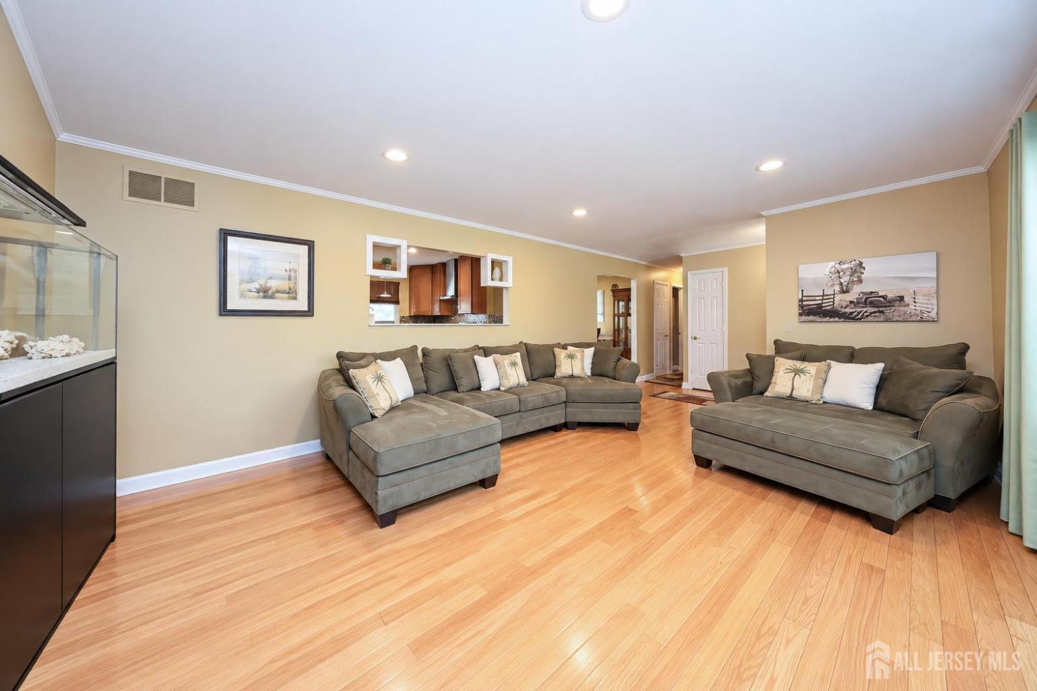 987 Bennetts Mills Road Jackson NJ 08527