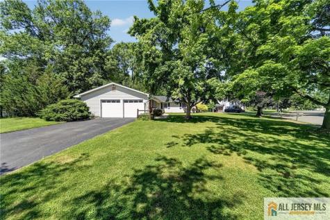 54 Stockton Drive Marlboro NJ 07746