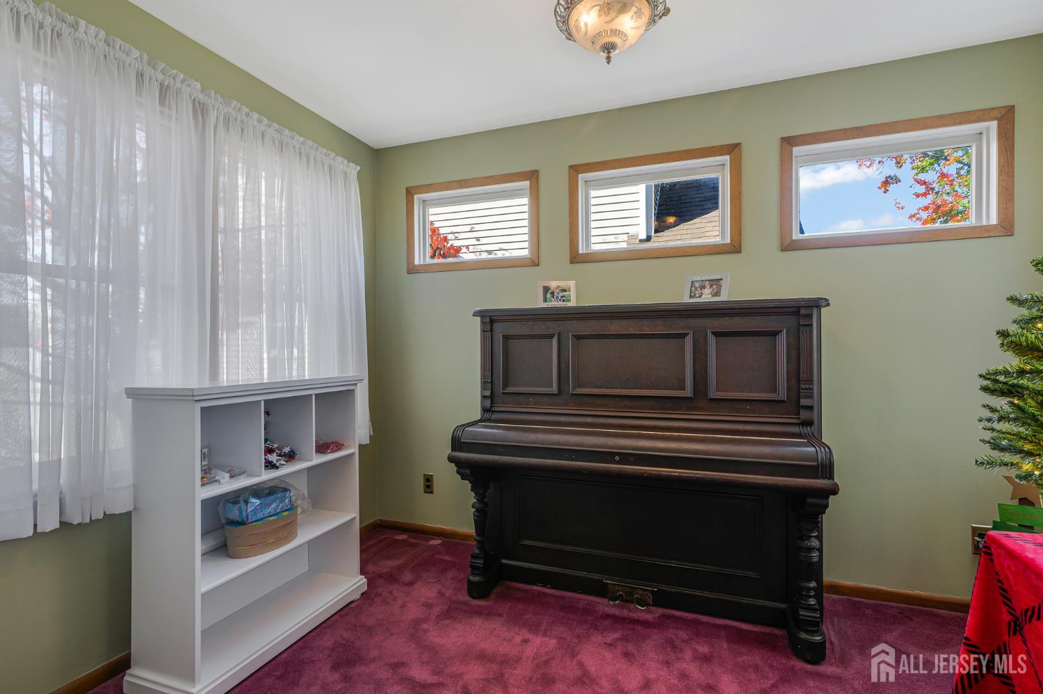 206 Walnut Street Middlesex NJ 08846