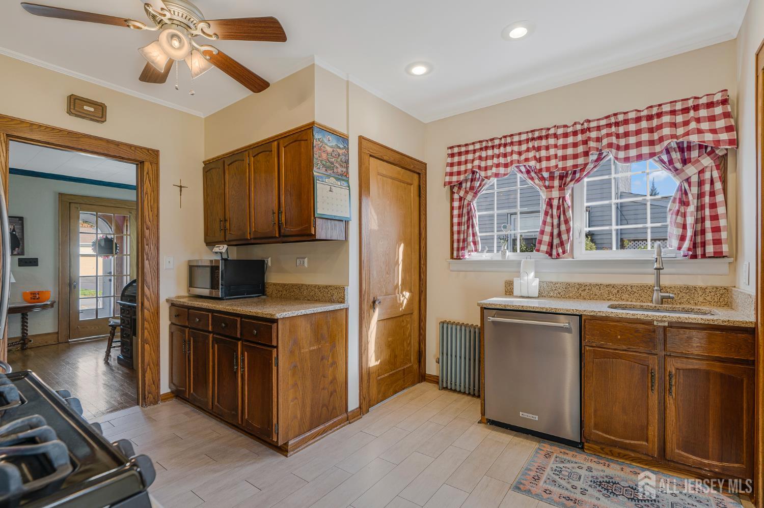206 Walnut Street Middlesex NJ 08846