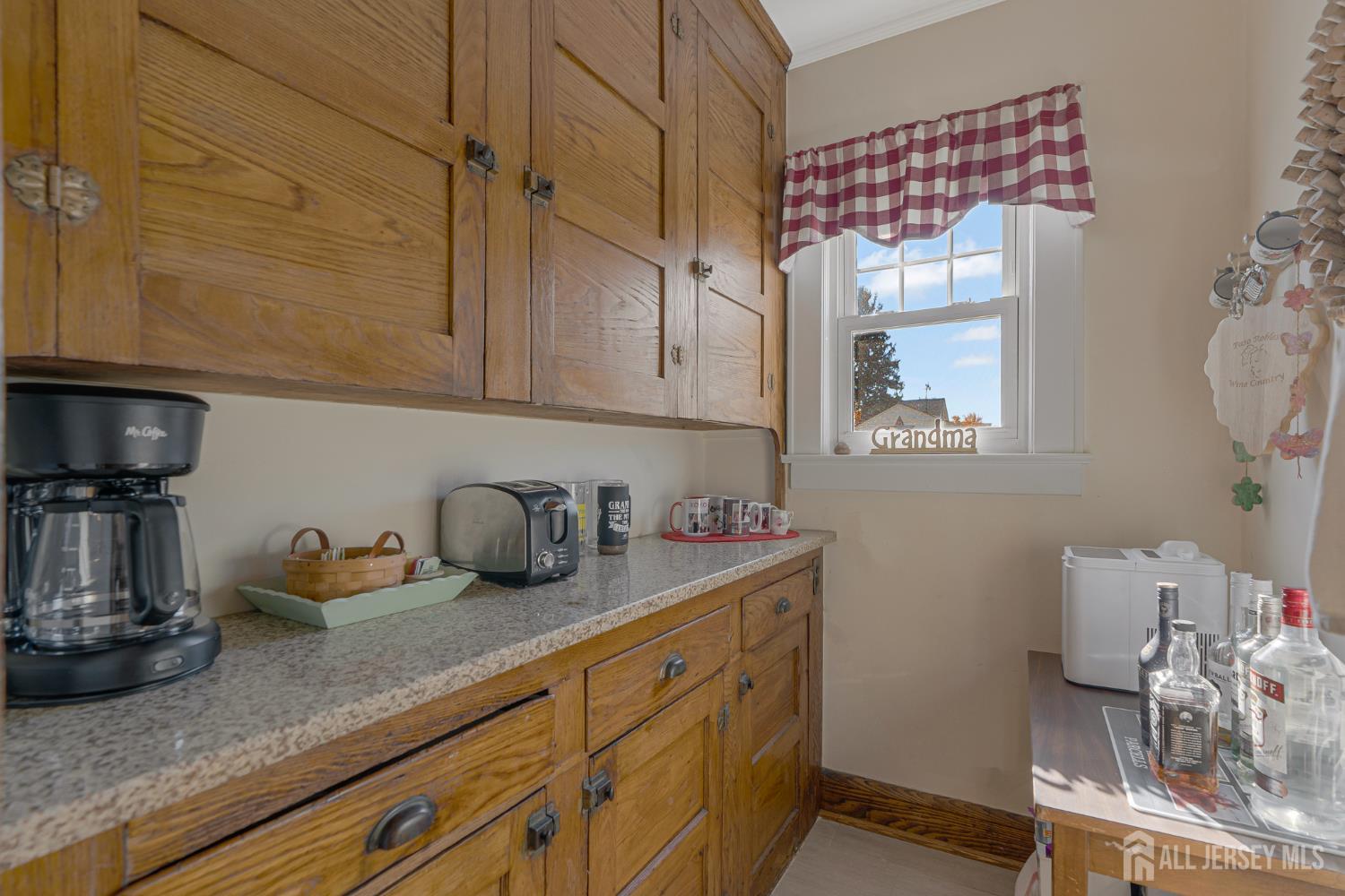 206 Walnut Street Middlesex NJ 08846