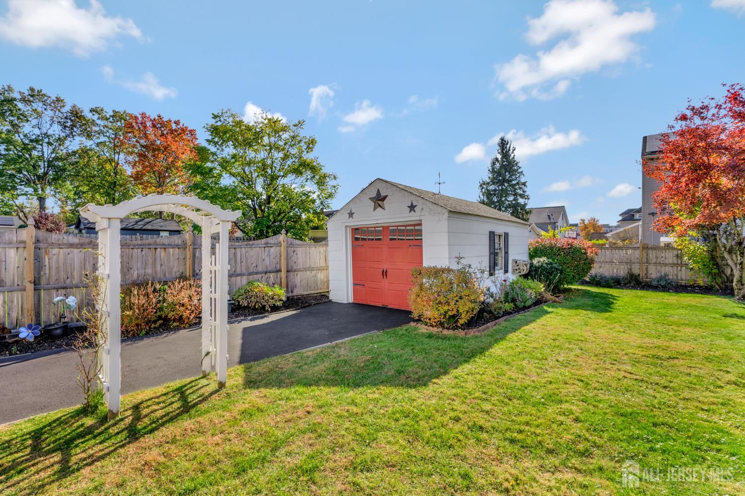 206 Walnut Street Middlesex NJ 08846