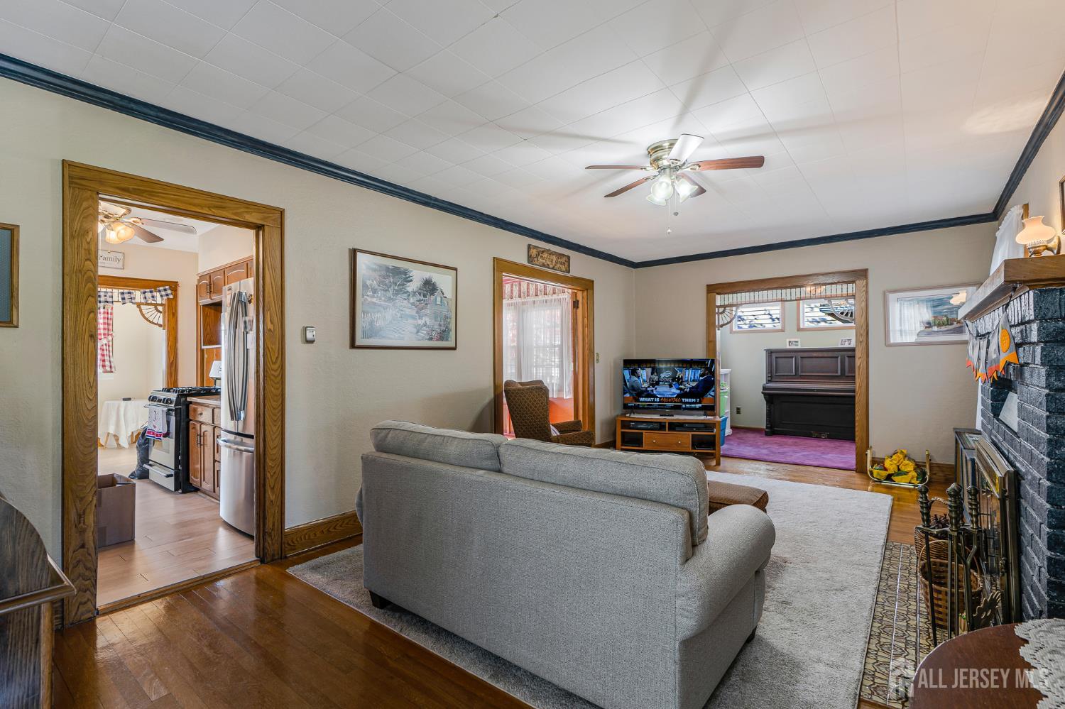 206 Walnut Street Middlesex NJ 08846