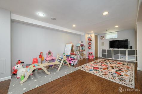 41 Wilson Avenue Sayreville NJ 08859