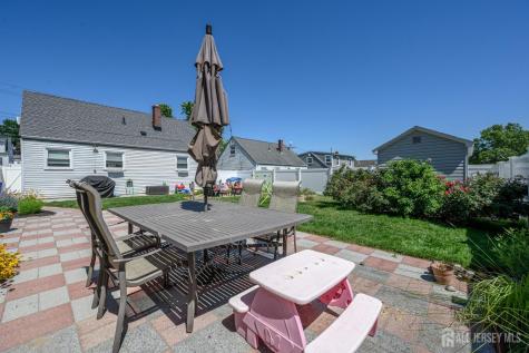 41 Wilson Avenue Sayreville NJ 08859