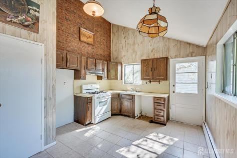 26 Farrell Avenue Colonia NJ 07067