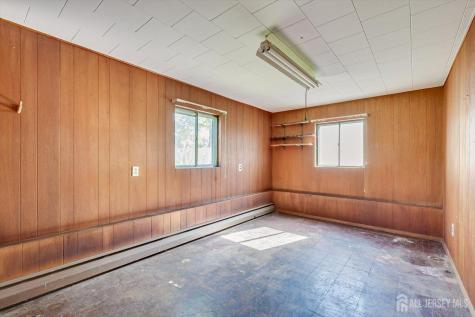 26 Farrell Avenue Colonia NJ 07067