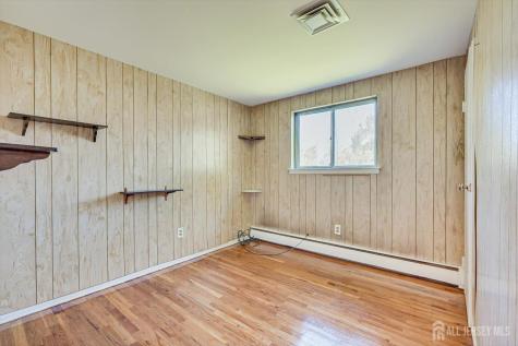 26 Farrell Avenue Colonia NJ 07067