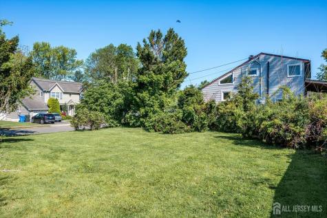 26 Farrell Avenue Colonia NJ 07067