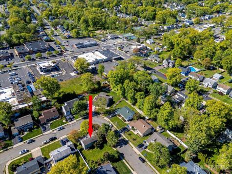26 Farrell Avenue Colonia NJ 07067