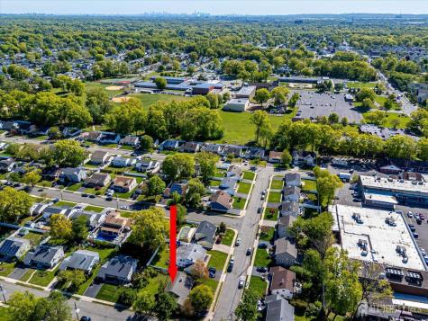 26 Farrell Avenue Colonia NJ 07067