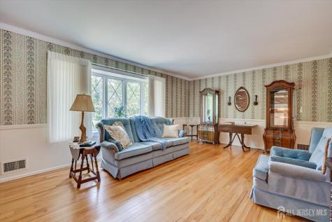 560 Wakefield Drive Metuchen NJ 08840