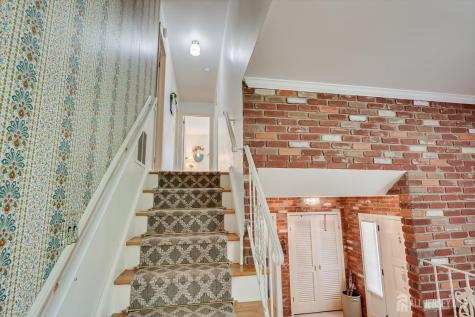 560 Wakefield Drive Metuchen NJ 08840