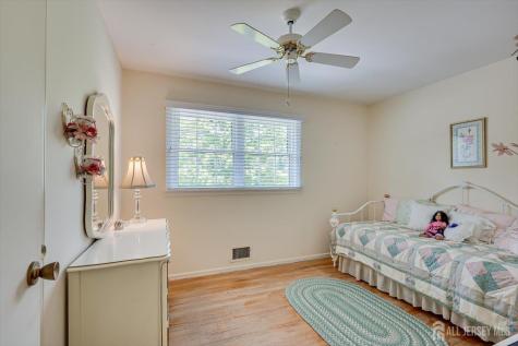 560 Wakefield Drive Metuchen NJ 08840