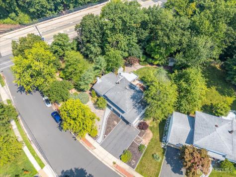 560 Wakefield Drive Metuchen NJ 08840
