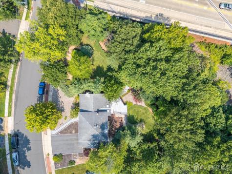 560 Wakefield Drive Metuchen NJ 08840